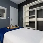 Dge92 - Elegante, 2 Dorm, Churrasqueira Na Sacada
